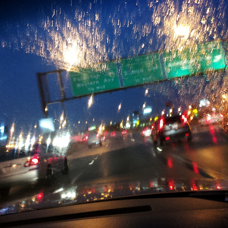 Deszczowy wieczór na autostradzie, fot. St. Kulawiak