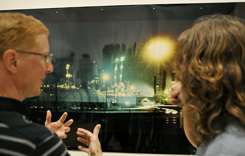 Wernisaż wystawy fotografii otworkowej wykonanej w kontenerze pt. Liminal Infrastructure w DePaul University Art Gallery, fot. St. Kulawiak