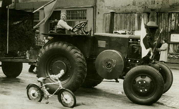 Świąteczny pochód, Ostrzeszów, lata 50.